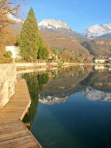 L’encorbellement à Talloires © Arnaud GUEZOU